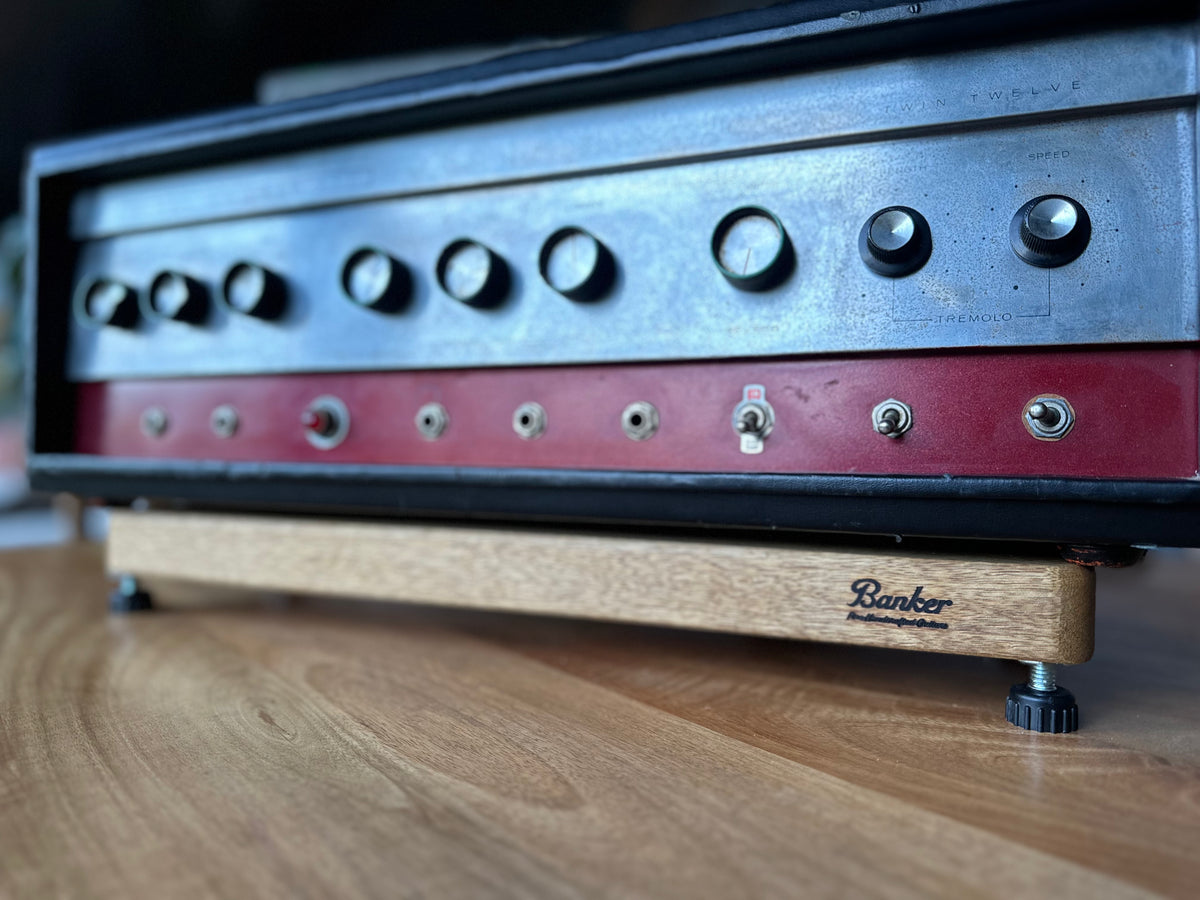 Banker Custom Adjustable Amp Risers – Banker Guitars